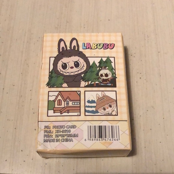 Labubu Photo Cards - Picture 3 of 3